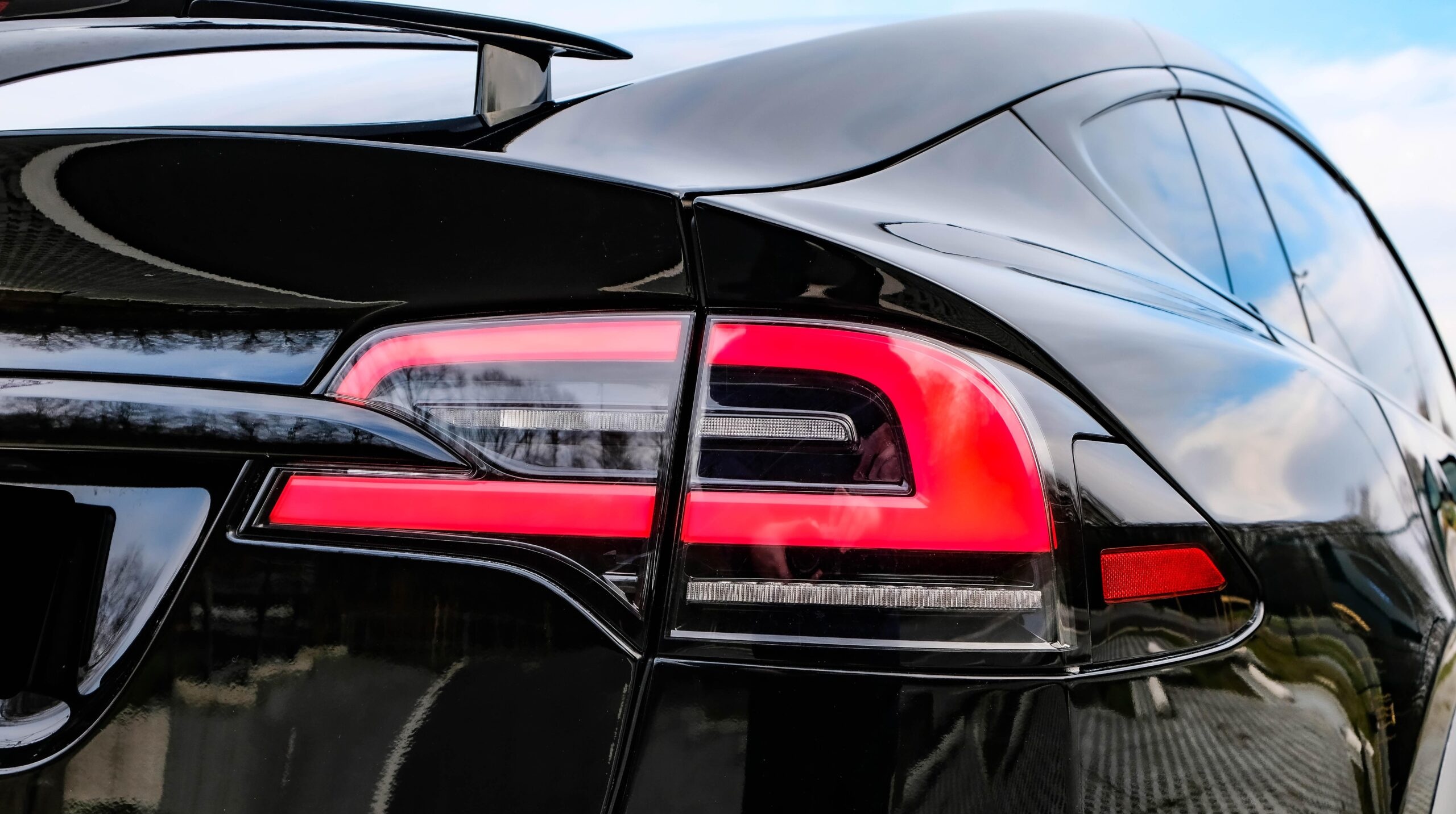 2023 Tesla Model X Long Range Facelift 6 Seats Yoke AWD - Image 15