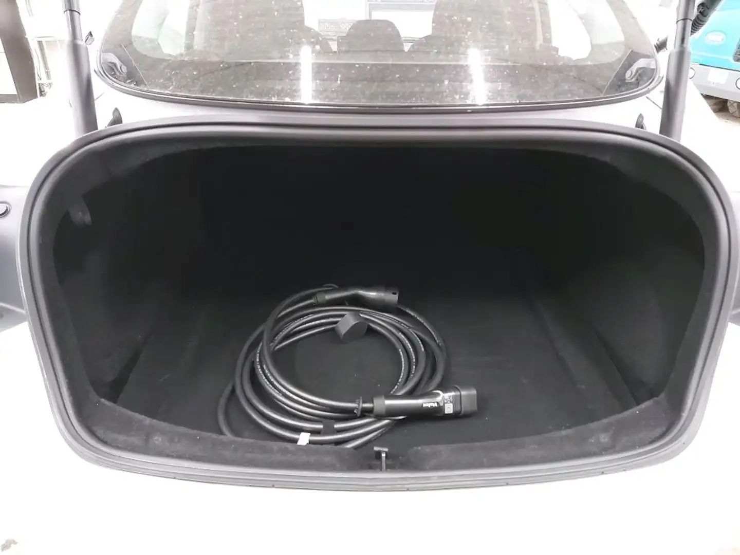 2024 Tesla Model 3 78 kWh AWD Long Range Dual Motor - Image 18