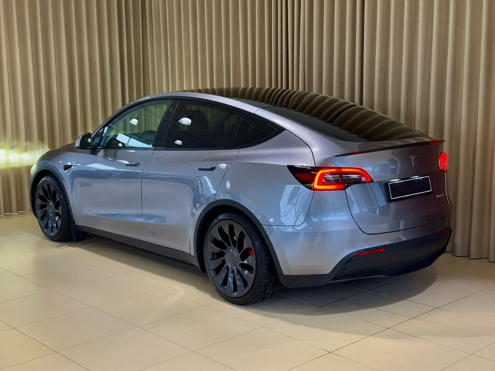 2023 Tesla Model Y Performance AWD 534HP - Image 2