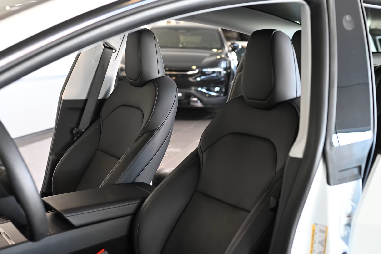 2024 Tesla Model 3 78 kWh AWD Long Range Dual Motor - Image 21
