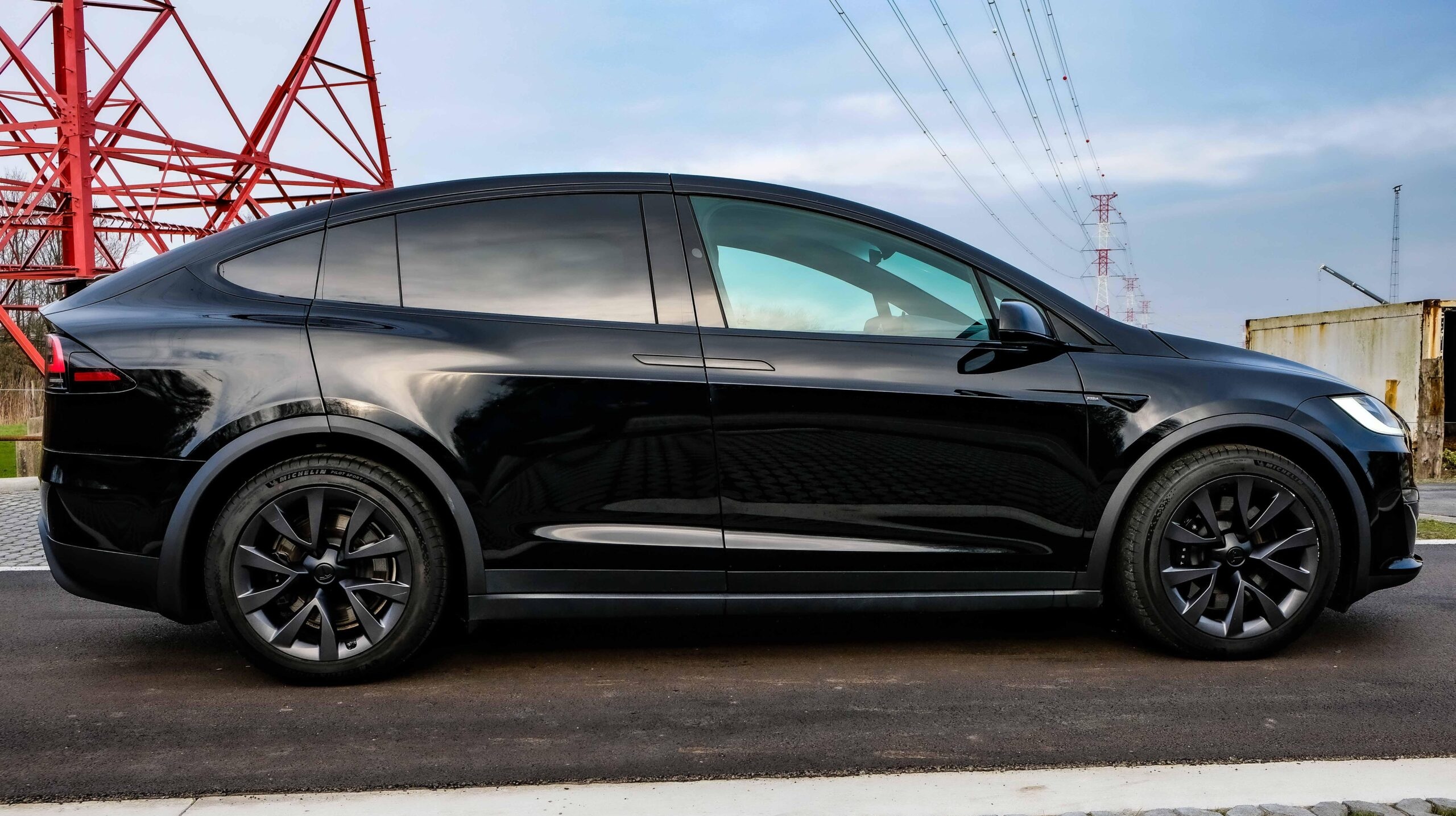 2023 Tesla Model X Long Range Facelift 6 Seats Yoke AWD - Image 4