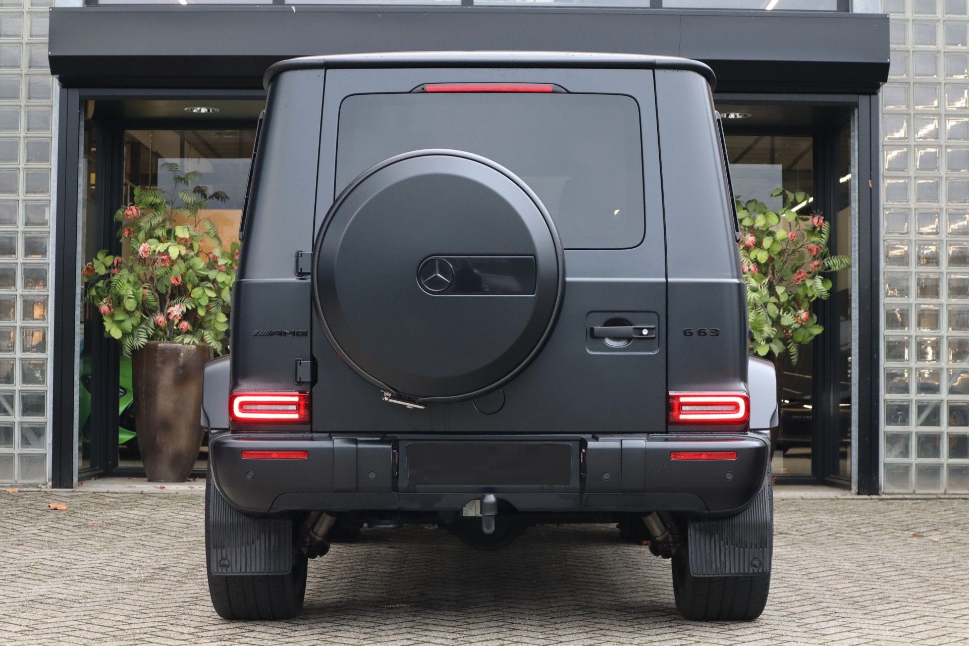 2023 Mercedes-Benz G 63 AMG Jet-black Magno Carbon 585HP - Image 5