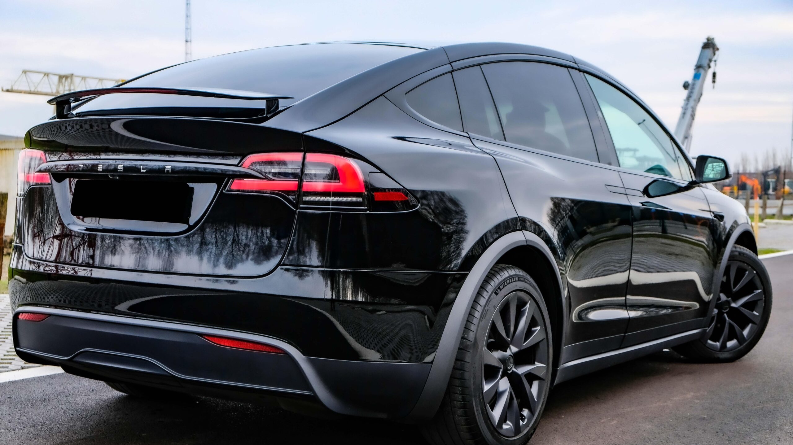 2023 Tesla Model X Long Range Facelift 6 Seats Yoke AWD - Image 5