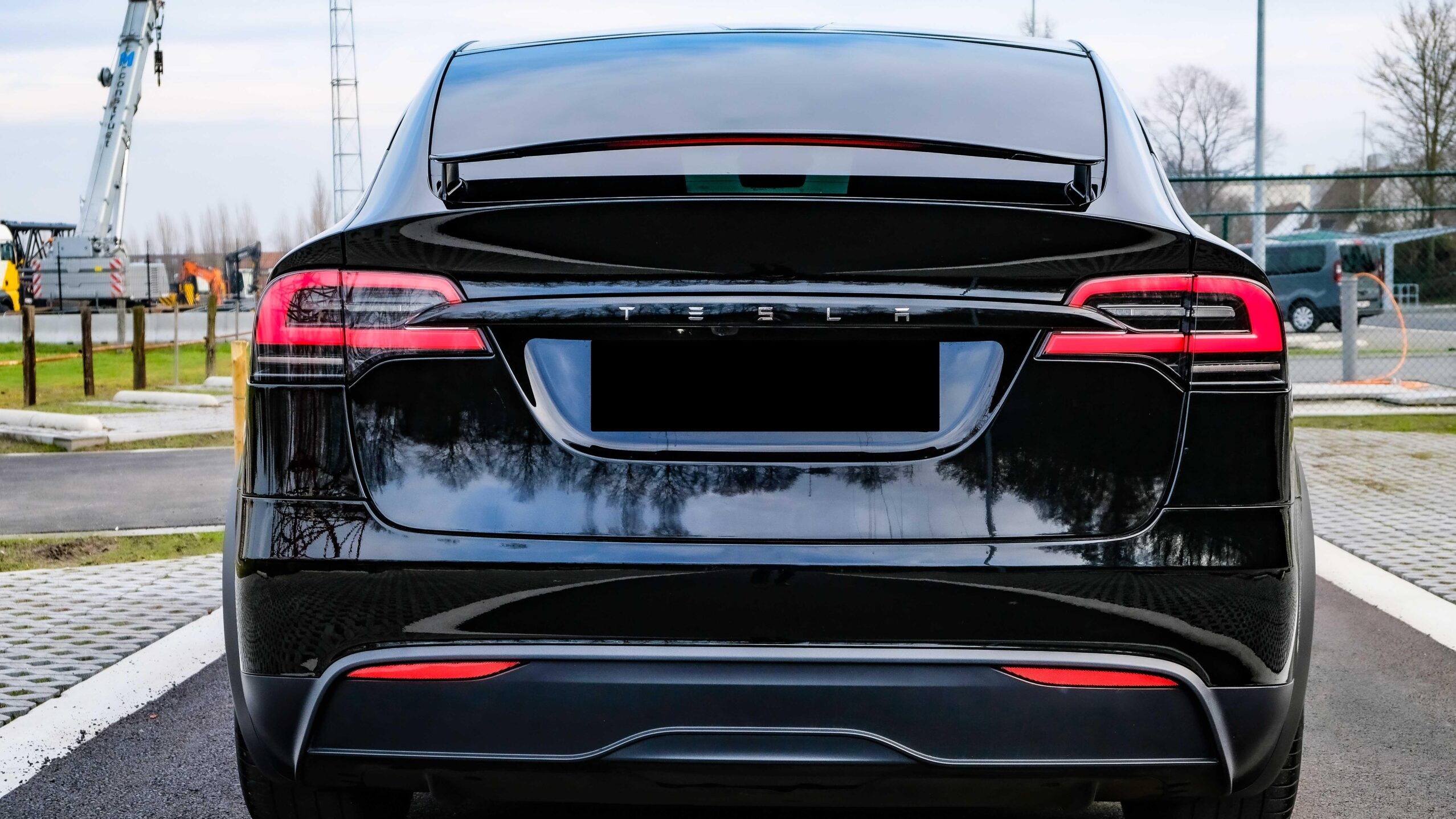 2023 Tesla Model X Long Range Facelift 6 Seats Yoke AWD - Image 6