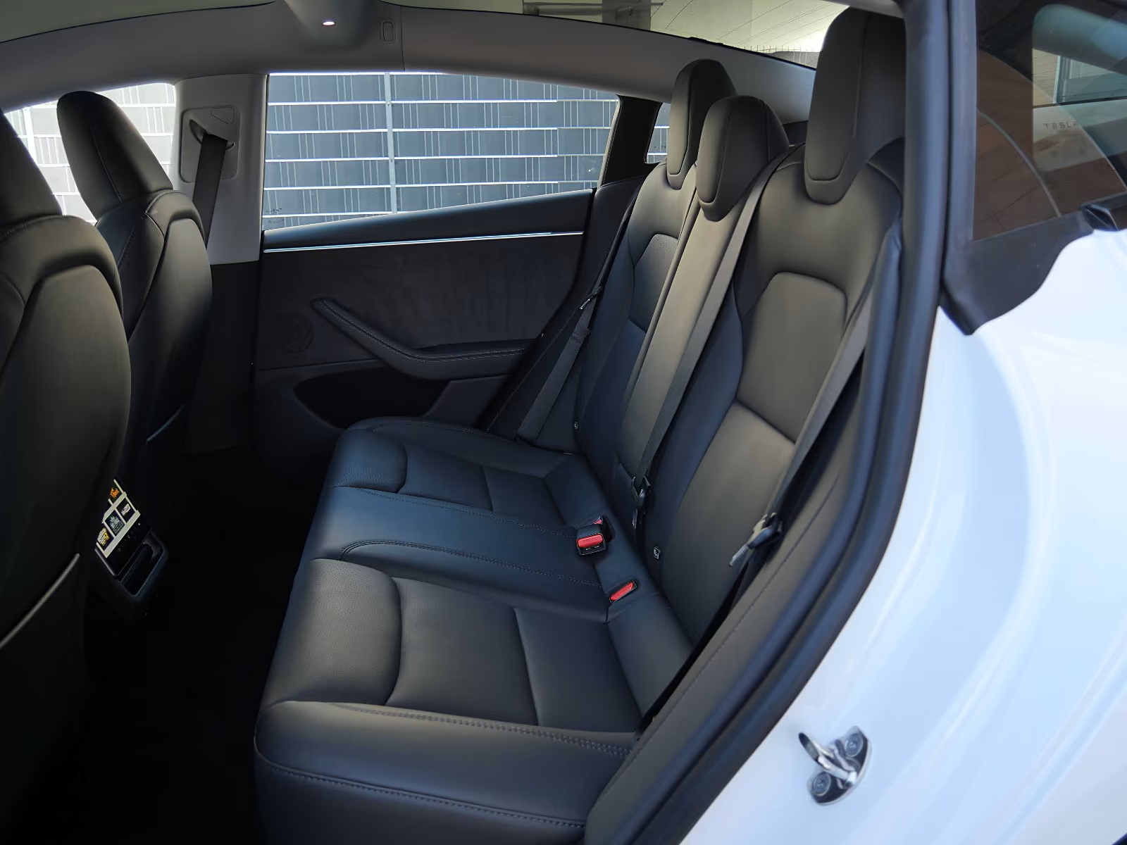 2024 Tesla Model 3 78 kWh AWD Long Range Dual Motor - Image 20