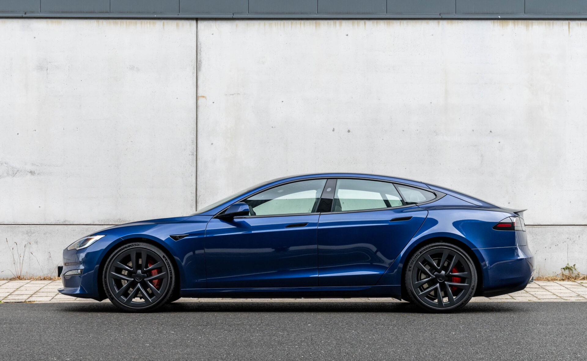 2023 Tesla Model S Plaid AWD 100 kWh - Image 16