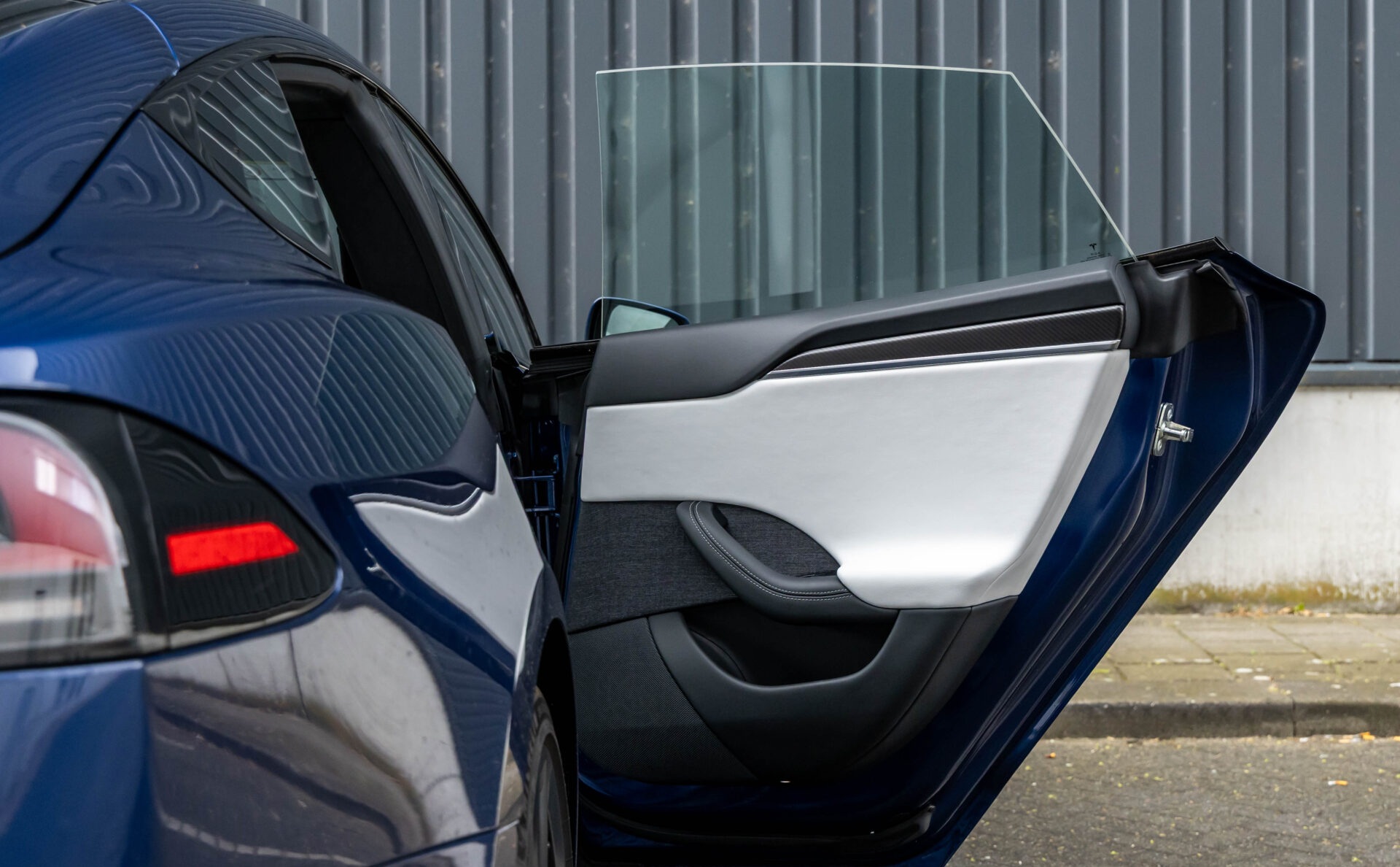 2023 Tesla Model S Plaid AWD 100 kWh - Image 30