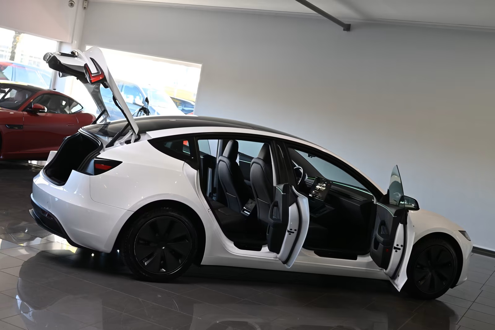2024 Tesla Model 3 78 kWh AWD Long Range Dual Motor - Image 3
