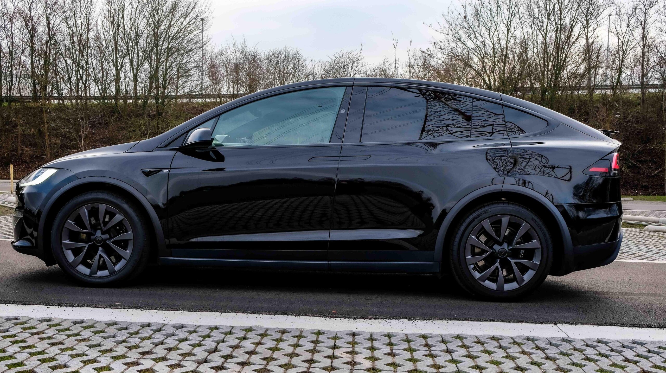 2023 Tesla Model X Long Range Facelift 6 Seats Yoke AWD - Image 8