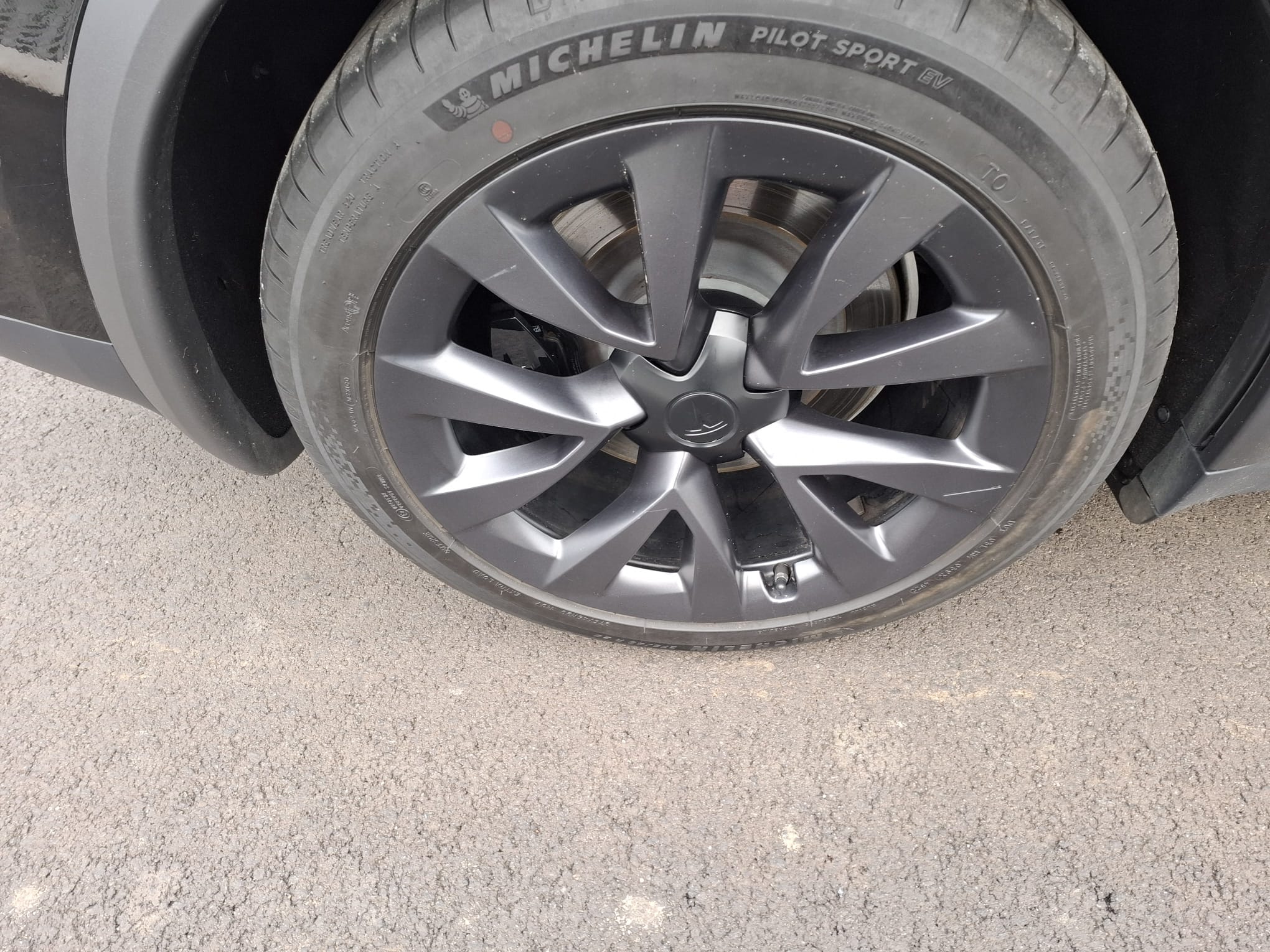 2023 Tesla Model X Long Range Facelift 6 Seats Yoke AWD - Image 16