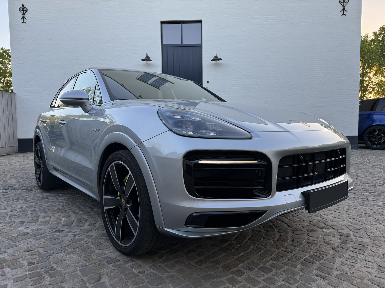 2021 Porsche Cayenne 3.0i V6 E-HYBRIDE PANO ADAPTIVE CRUISE CARPLAY - Image 4