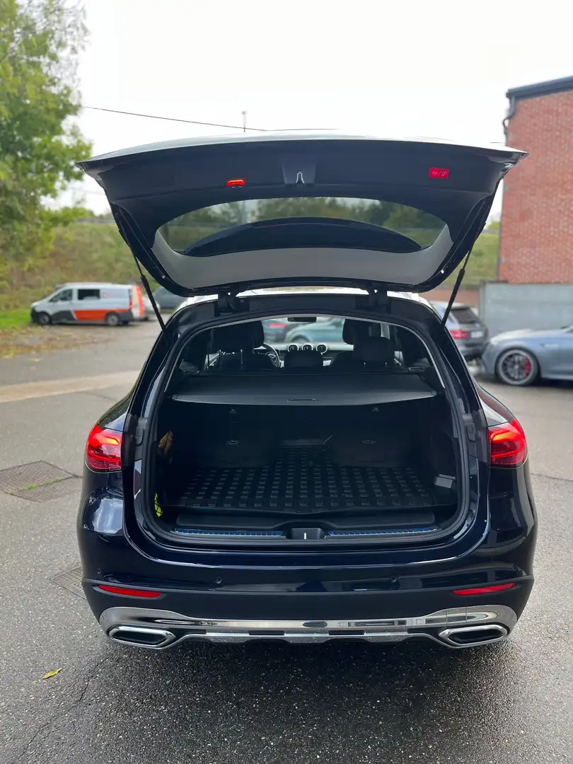 2024 Mercedes-Benz GLC 300 e 4Matic 9G-TRONIC AVANTGARDE - Image 11