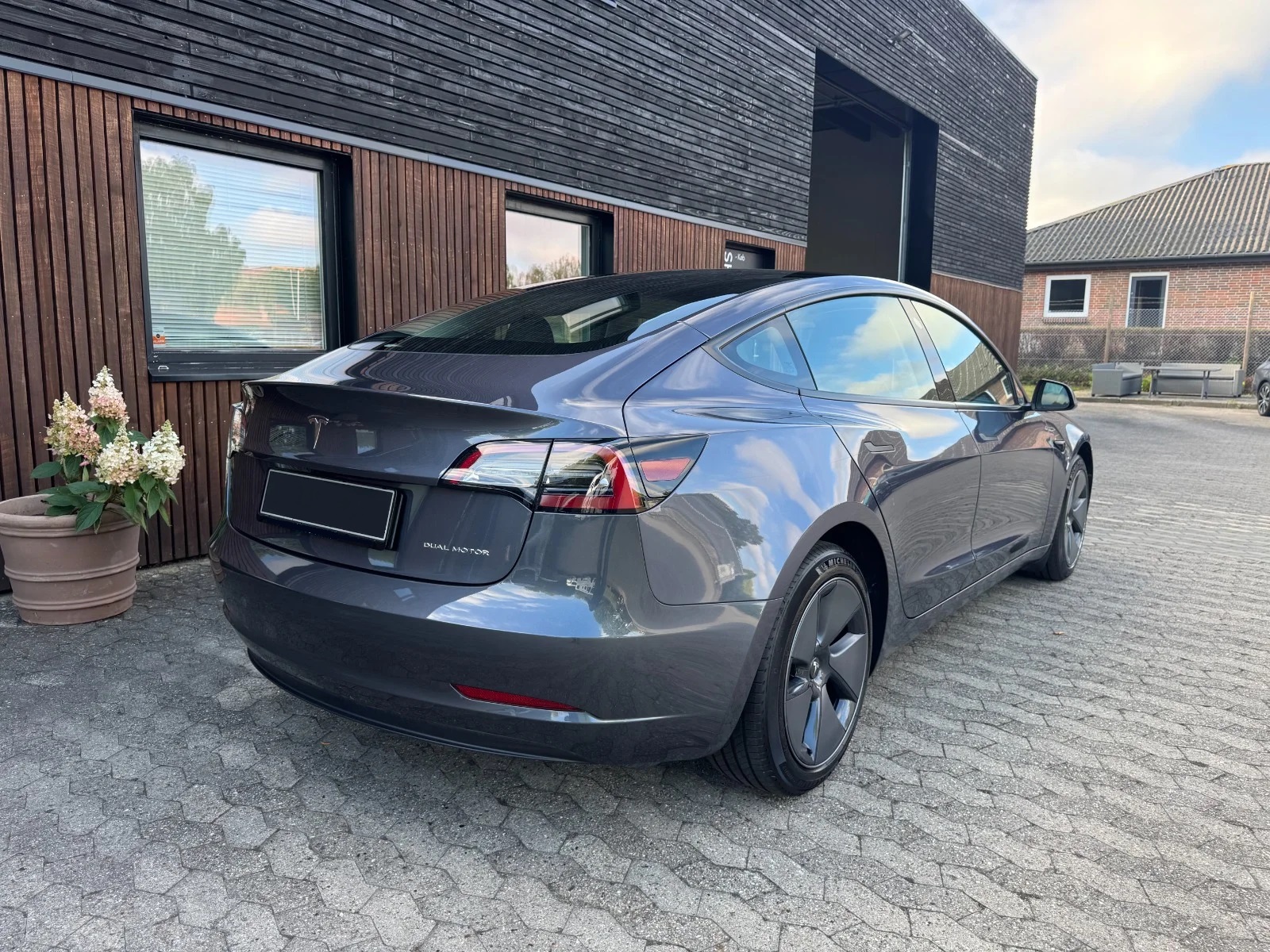 2023 Tesla Model 3 Long Range AWD 498 HP - Image 5