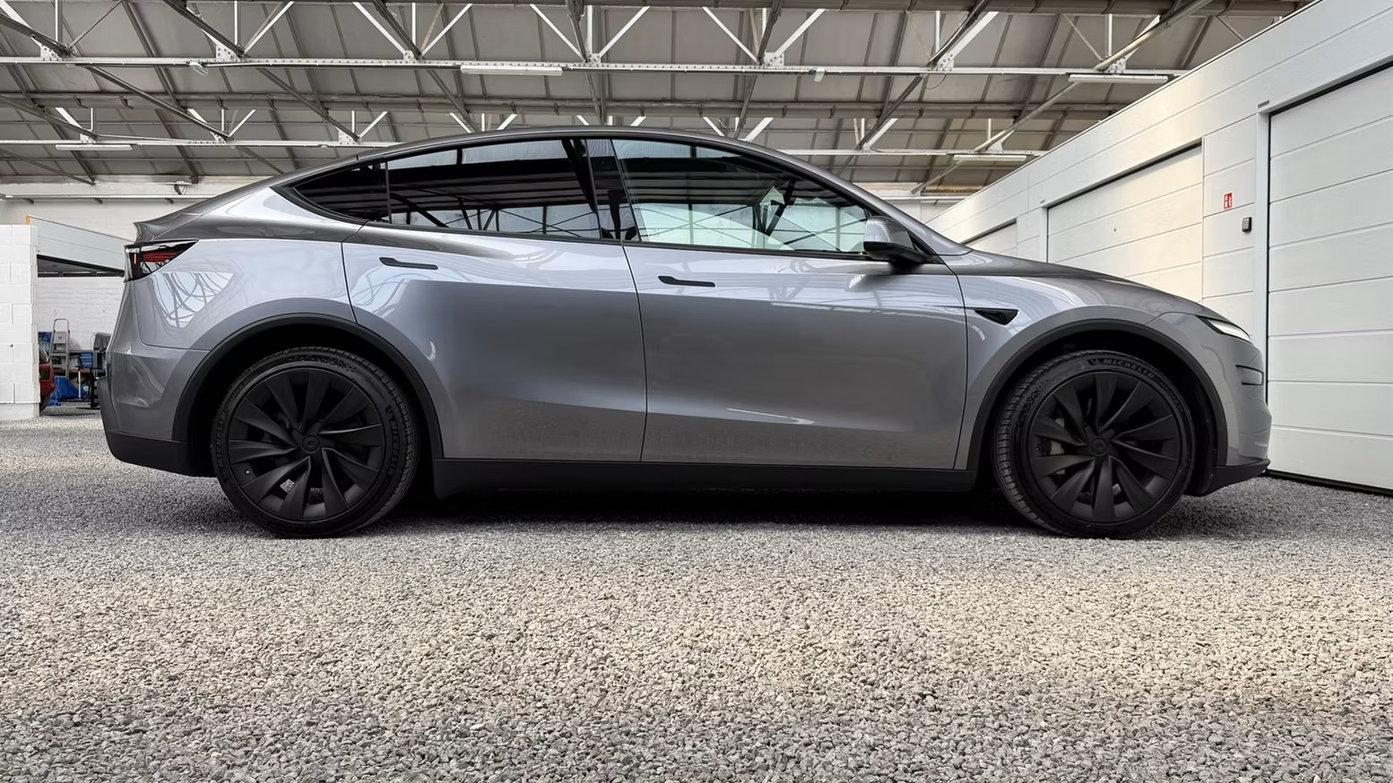 2025 Tesla Model Y Juniper AWD Dual Motor Long Range 514HP - Image 2