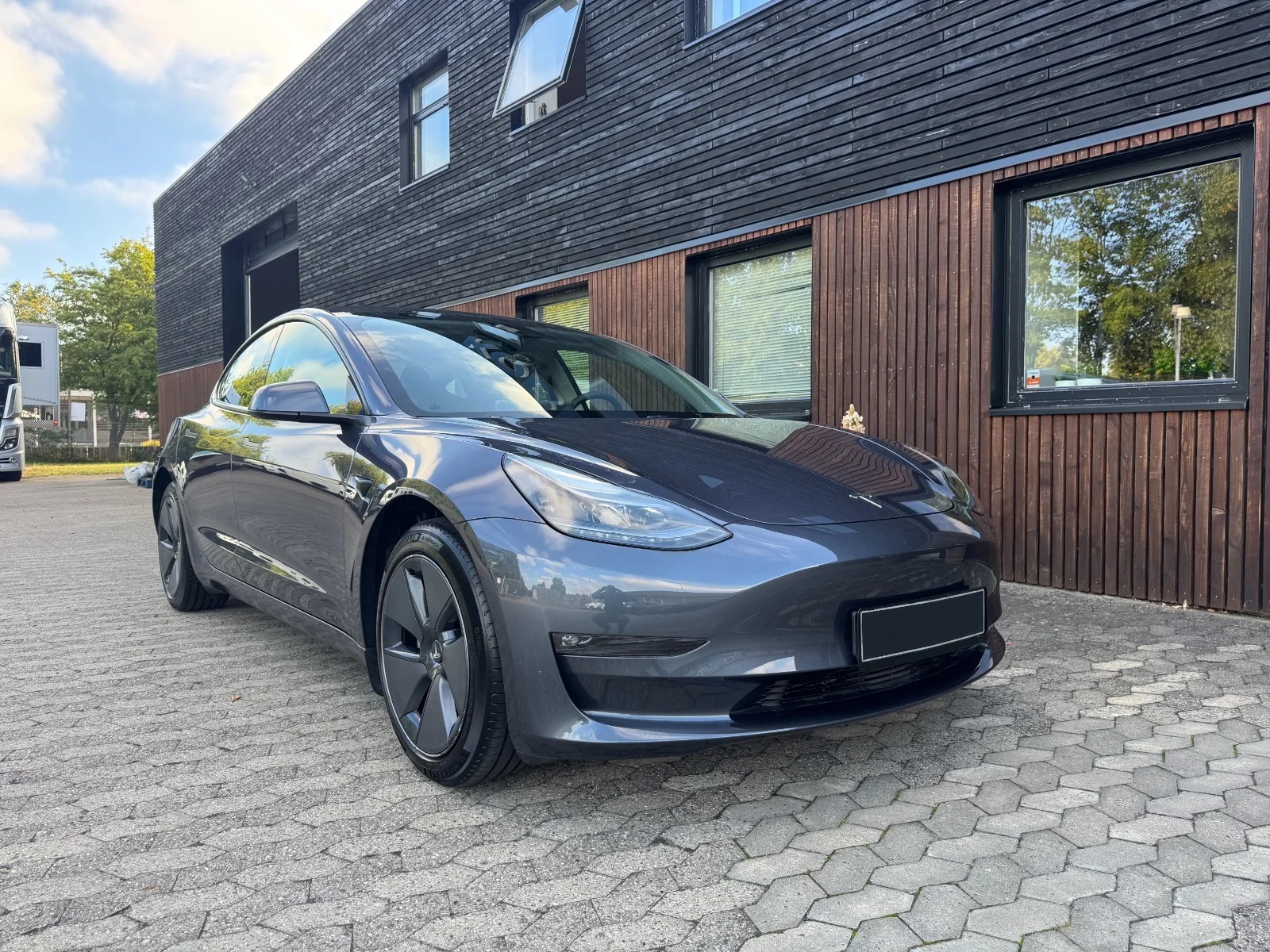 2023 Tesla Model 3 Long Range AWD 498 HP - Image 8