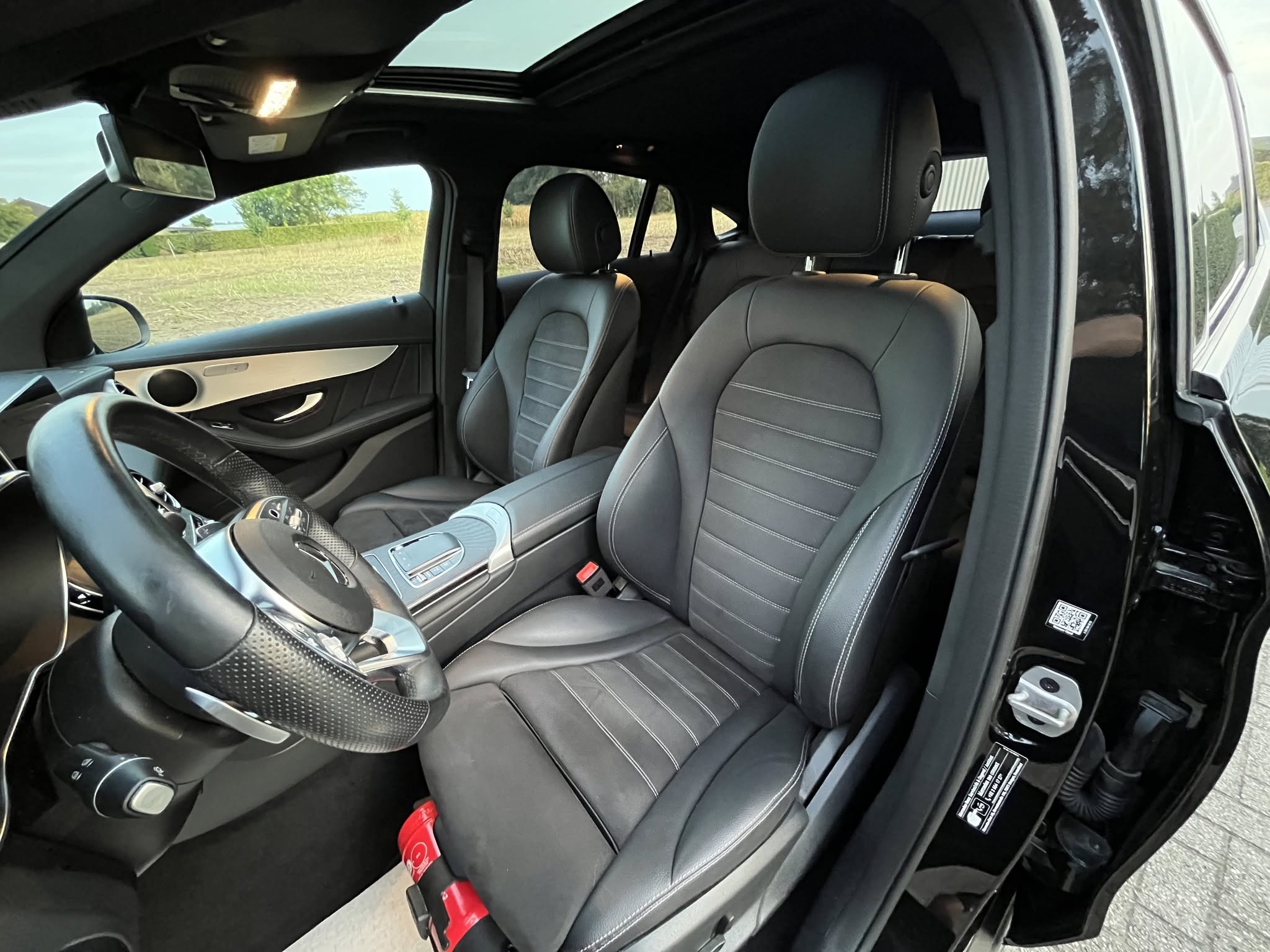 2024 Mercedes-Benz GLC300DE COUPE AMG LINE - Image 18