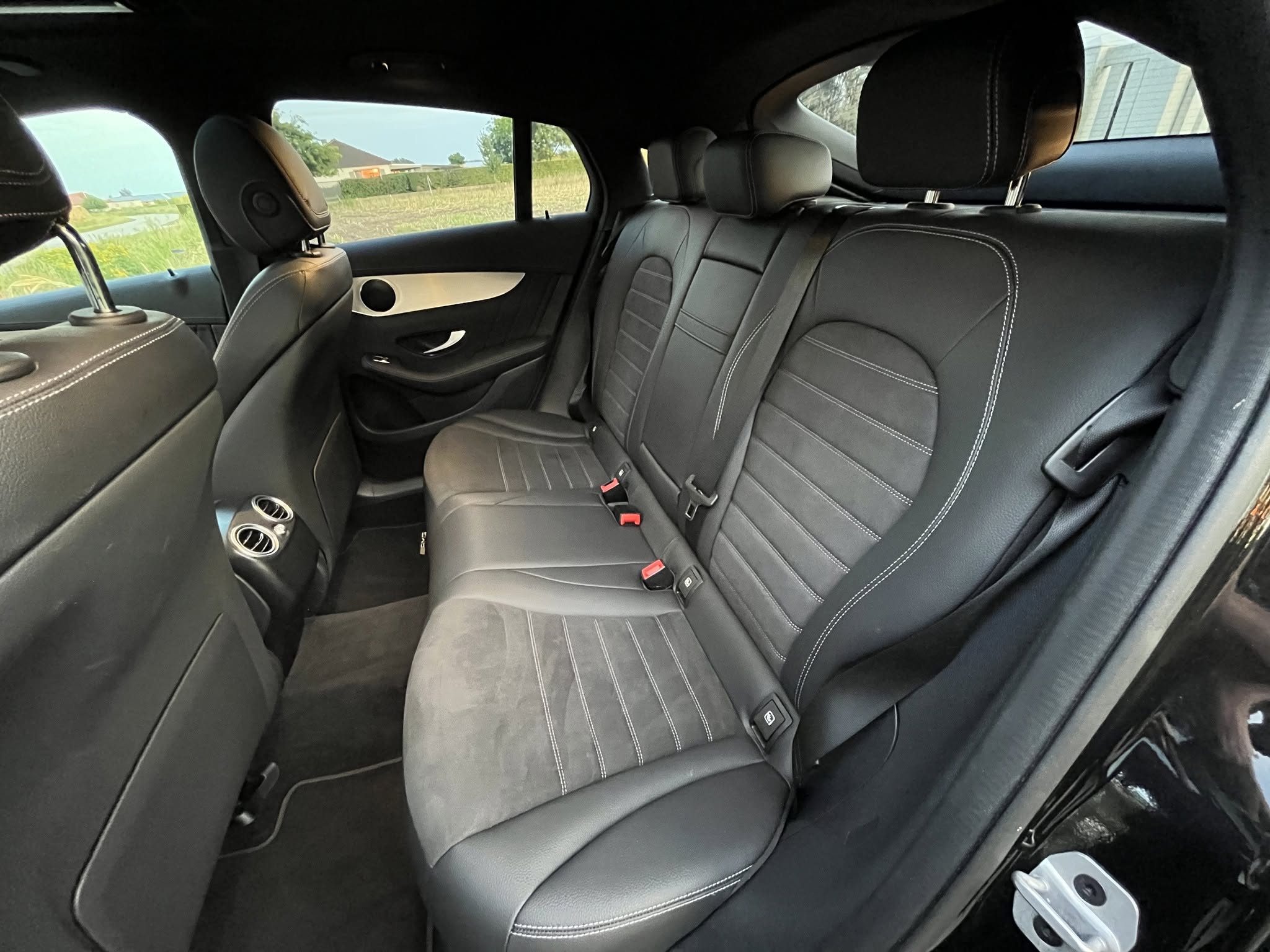 2024 Mercedes-Benz GLC300DE COUPE AMG LINE - Image 24