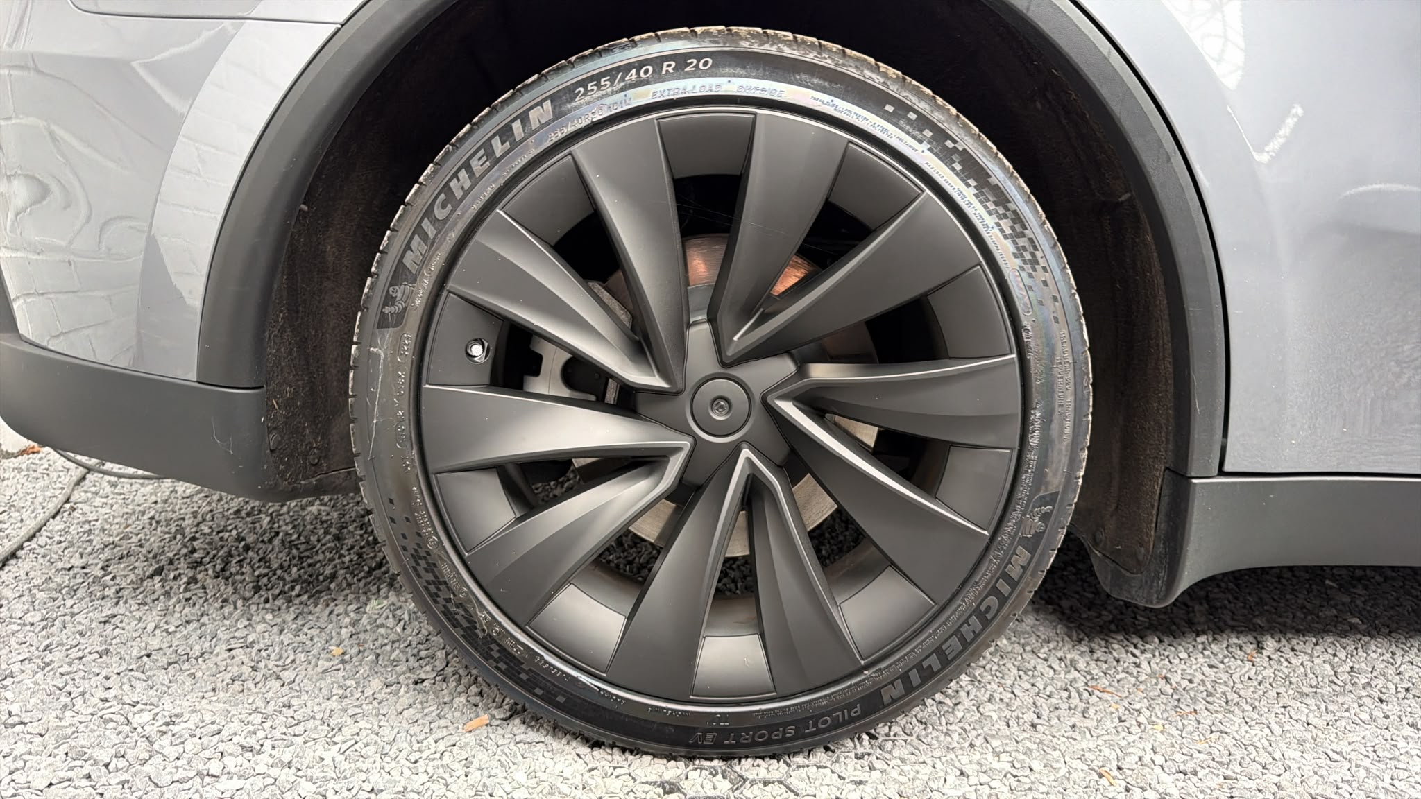 2025 Tesla Model Y Juniper AWD Dual Motor Long Range 514HP - Image 14
