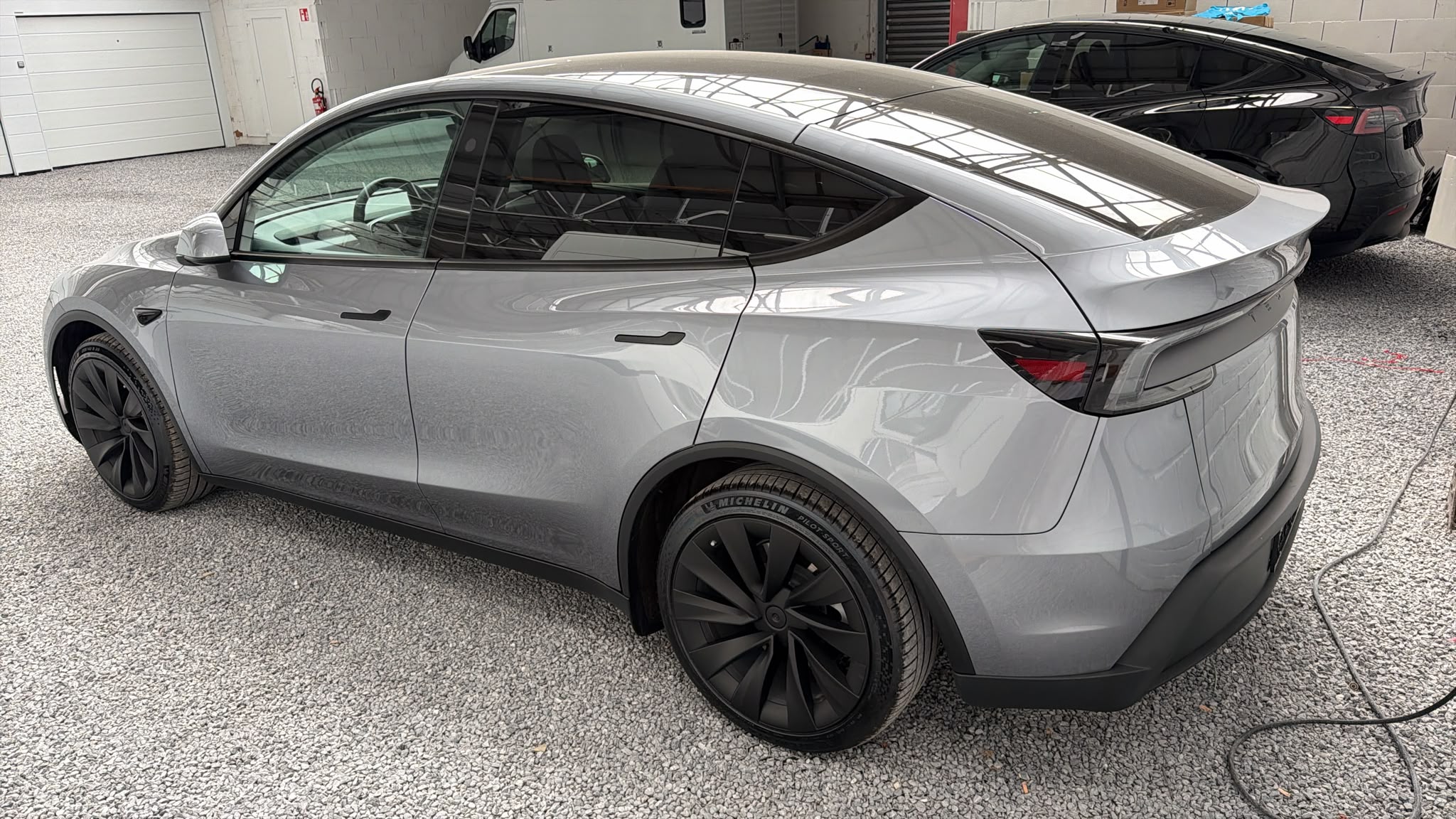 2025 Tesla Model Y Juniper AWD Dual Motor Long Range 514HP - Image 7