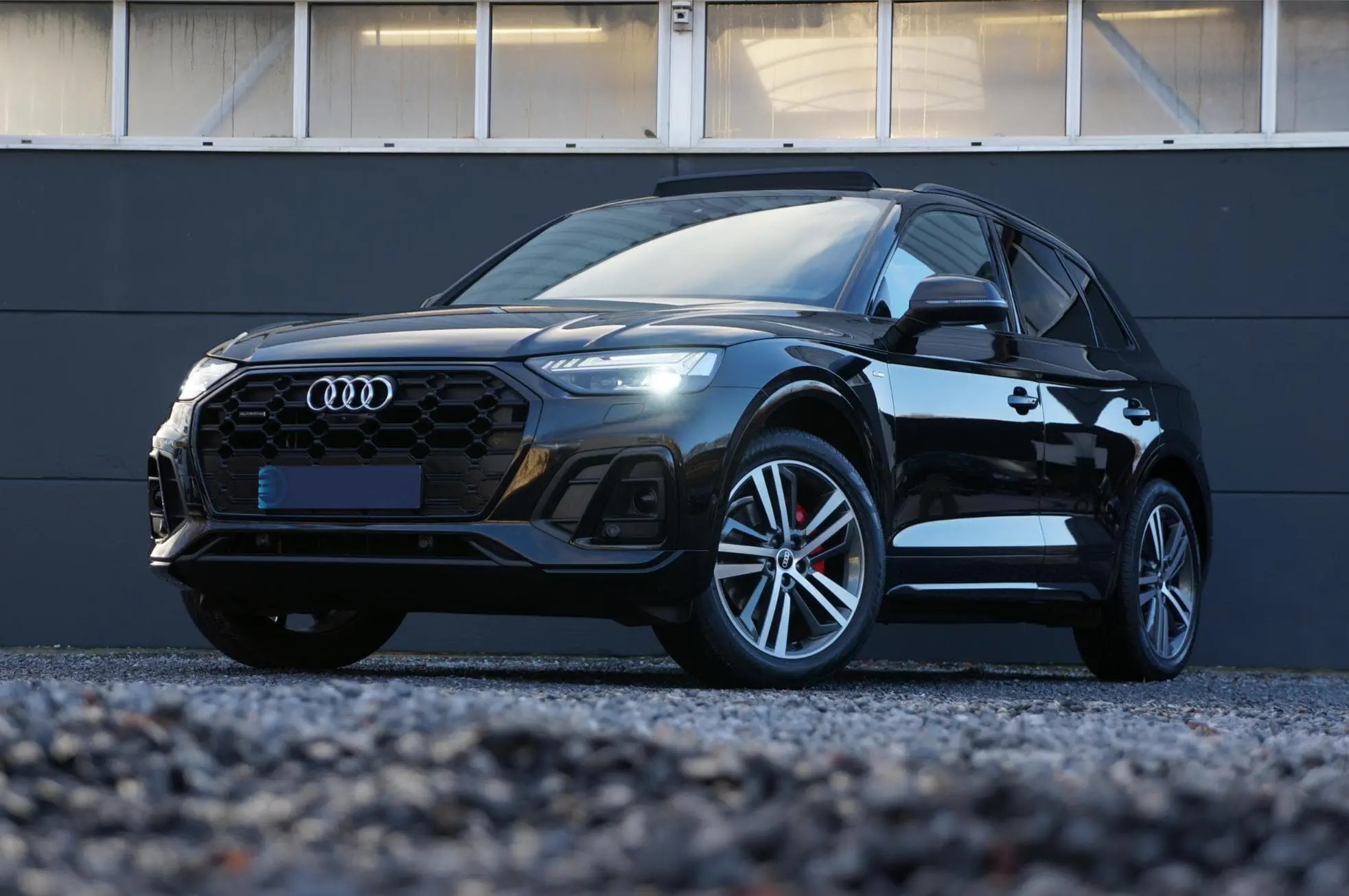 2021 Audi Q5 40 TDI Quattro S edition HUD B&O S Line 204HP - Image 2