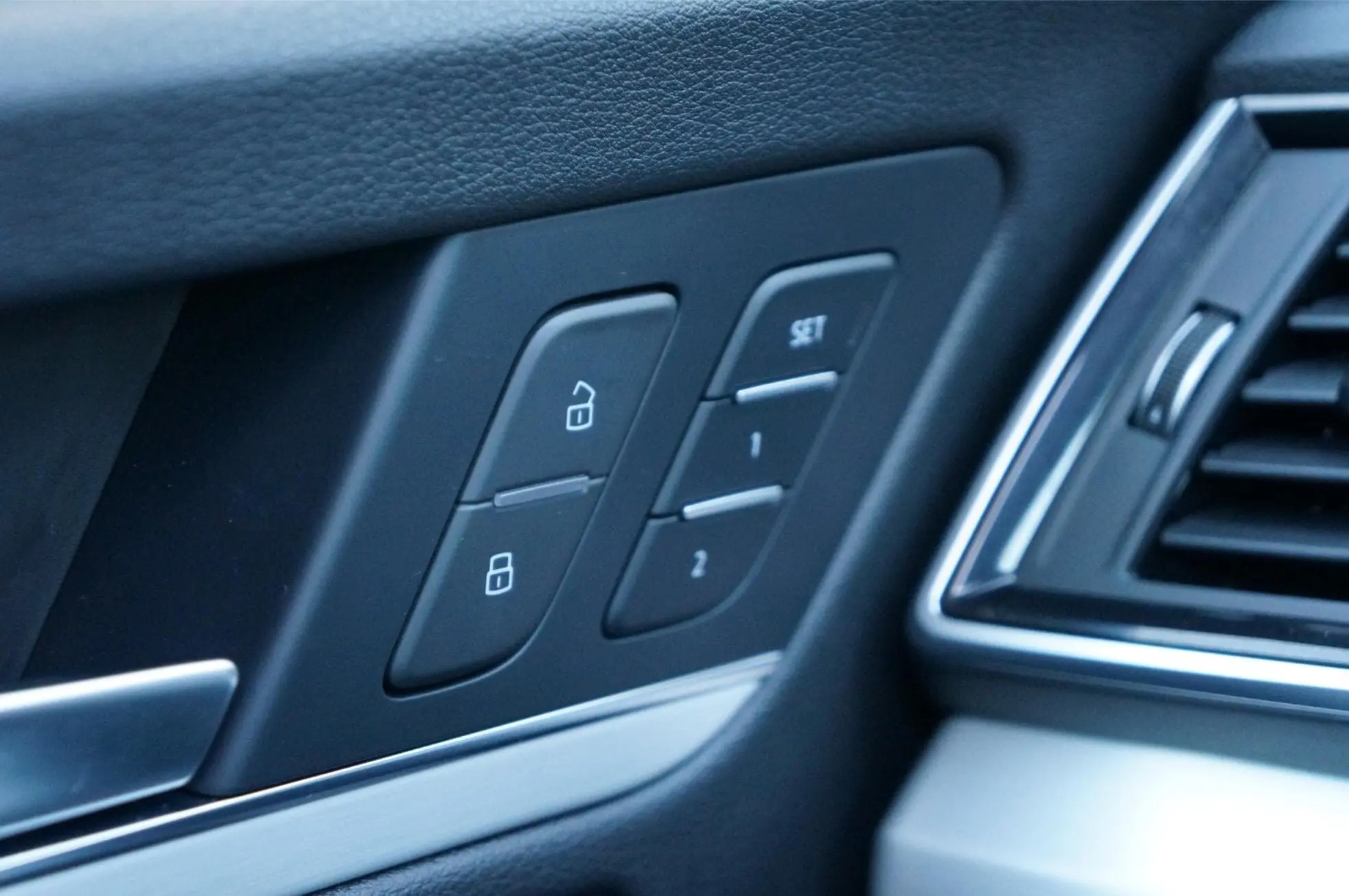 2021 Audi Q5 40 TDI Quattro S edition HUD B&O S Line 204HP - Image 25