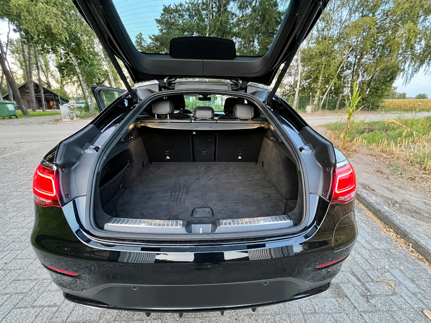 2024 Mercedes-Benz GLC300DE COUPE AMG LINE - Image 8